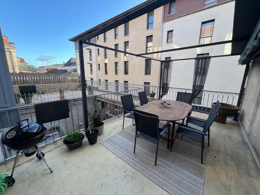 Coeur De Ville, Garage Prive Et Gratuit Avec Terrasse ! Каор Экстерьер фото