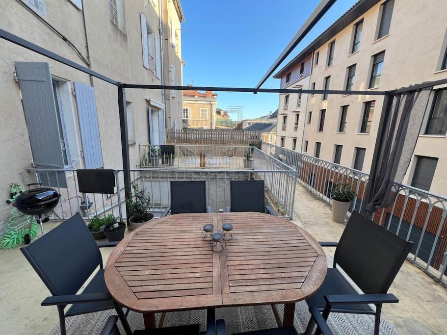 Coeur De Ville, Garage Prive Et Gratuit Avec Terrasse ! Каор Экстерьер фото